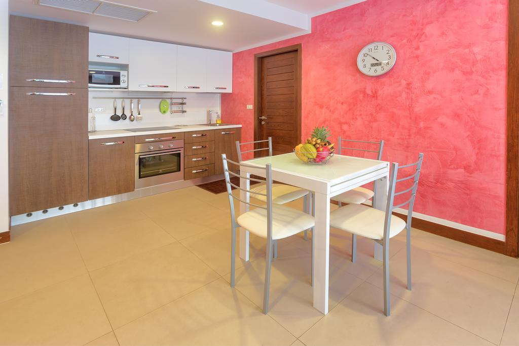 Karon Butterfly House Apartment Bagian luar foto