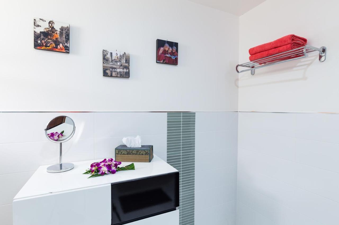 Karon Butterfly House Apartment Bagian luar foto
